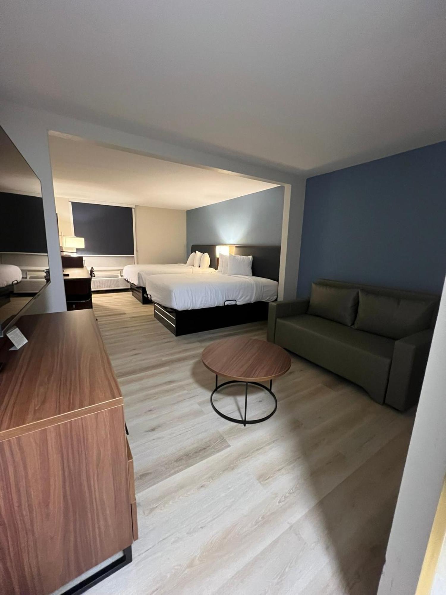 Wingate By Wyndham Dublin Near Claytor Lake State Park Eksteriør bilde