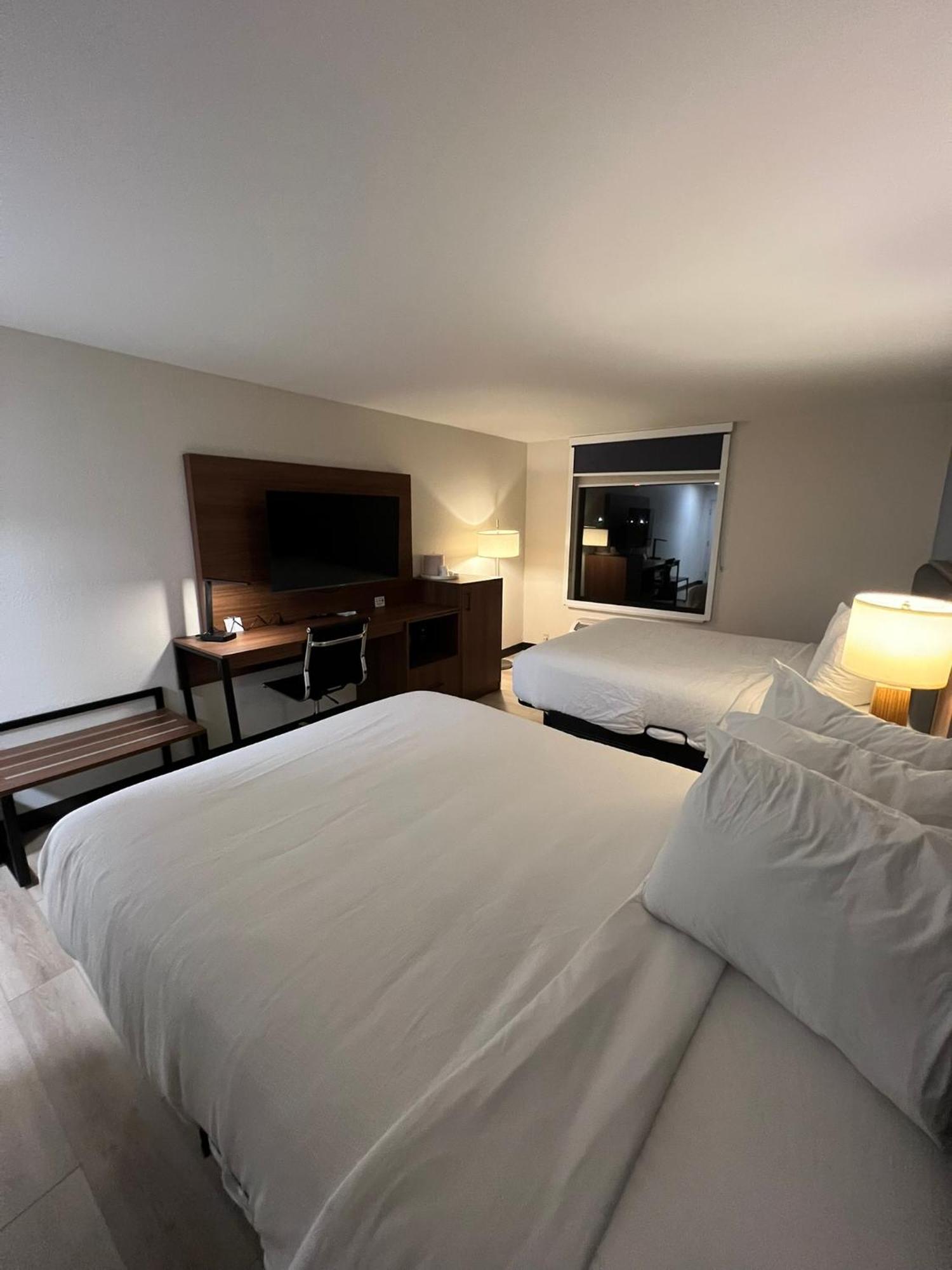 Wingate By Wyndham Dublin Near Claytor Lake State Park Eksteriør bilde